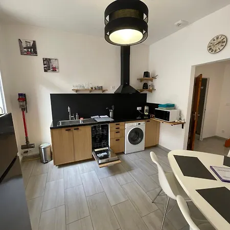 Chez Sonou , Centre Appartement